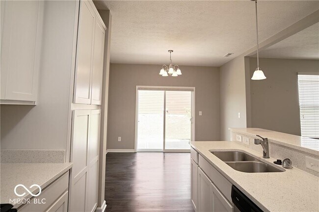 Building Photo - 8709 Rowling Way