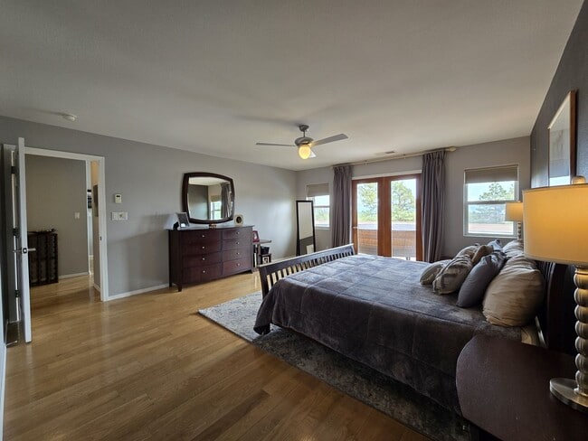Building Photo - Beautiful Quemazon Home (5085 Alegria)