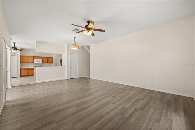 Building Photo - 628 Henley Cir