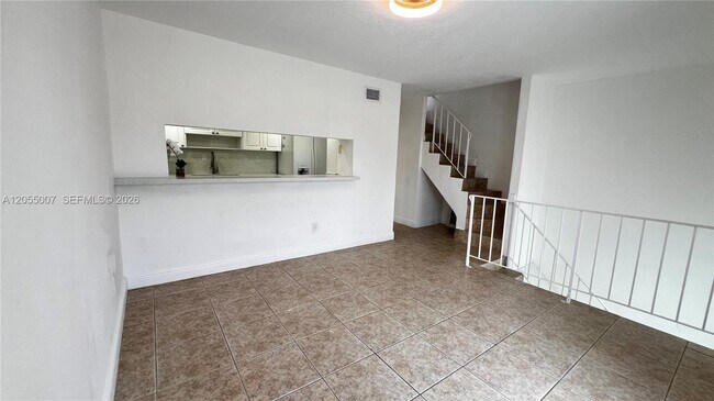 Building Photo - 984 W 40th St