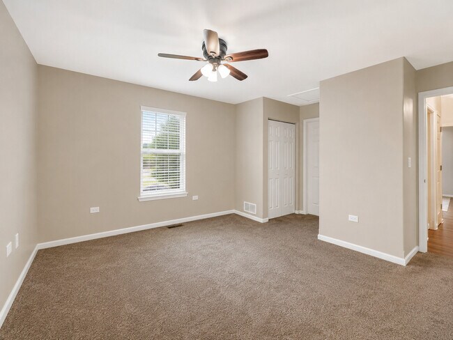 Building Photo - 3159 Saganashkee Ln