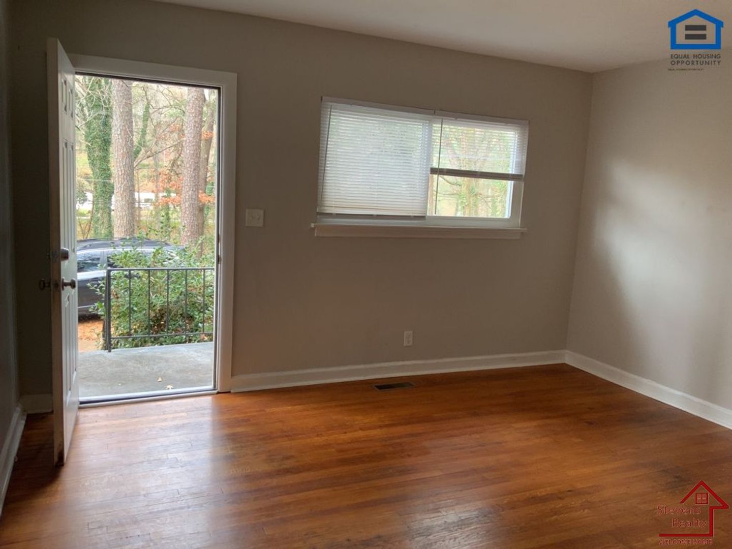 Building Photo - 304 Tunnel Blvd