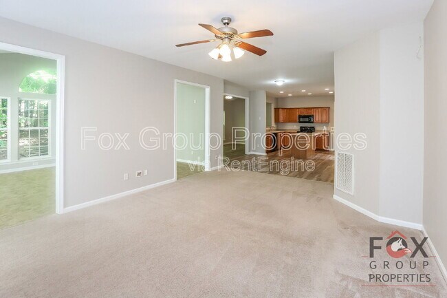 Building Photo - 148 Flowering Grove Ln