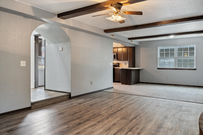 Building Photo - 11009 Bel Air Pl