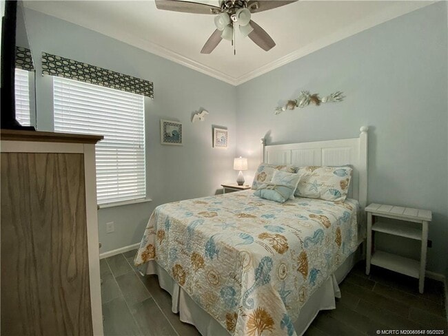 Building Photo - 142 NE Coastal Dr
