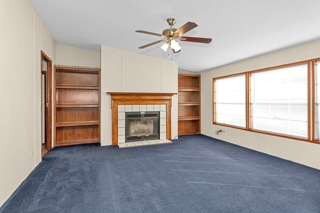 Building Photo - 11261 Rose Rd