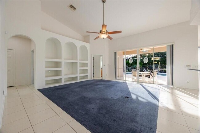 Building Photo - 429 Belfry Dr