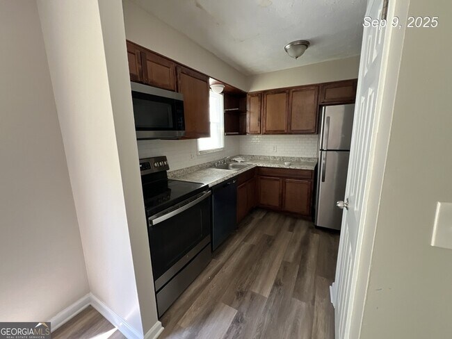 Building Photo - 78 Mt Moriah Rd