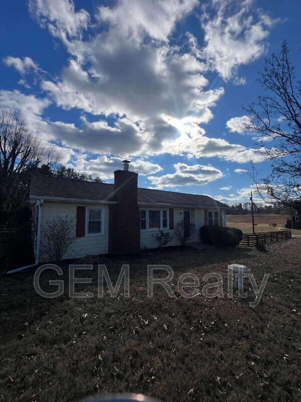 Building Photo - 1244 Mountain View Rd