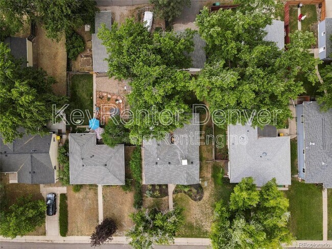 Building Photo - 2805 Fenton St