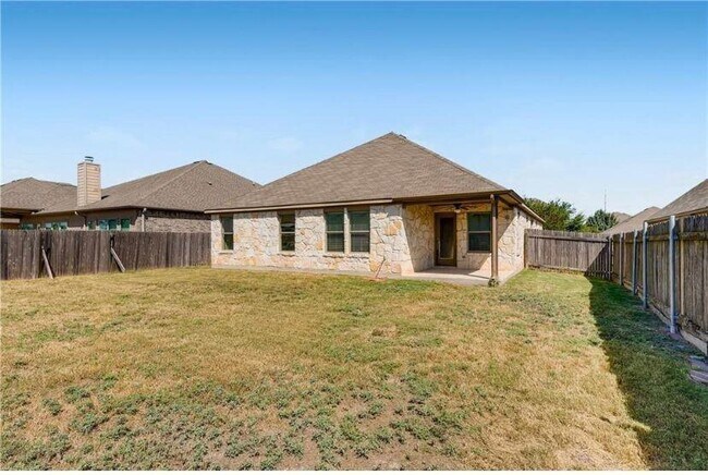 Building Photo - 108 Wallin Farms Dr