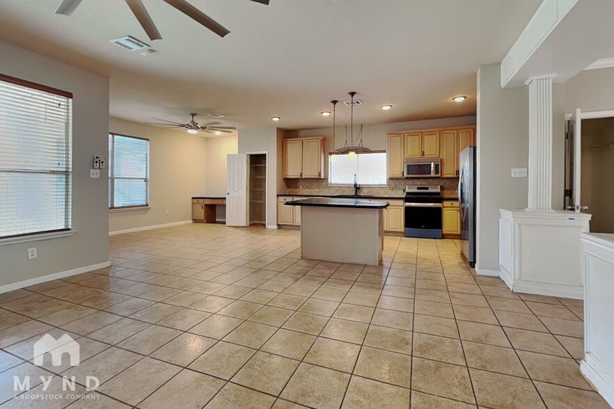 Building Photo - 21207 Wickton Ln