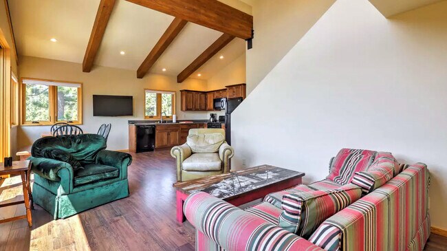 Building Photo - 58330 Donner Summit Rd