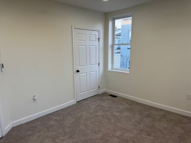 Building Photo - 1922 N Bentalou St