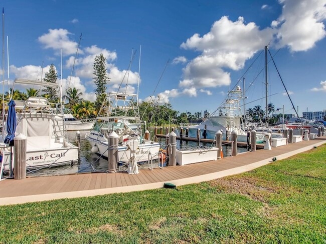 Building Photo - 2731 NE 14th Street Causeway