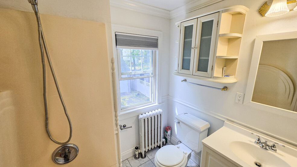 Bathroom 1 - 15 Yates Ave