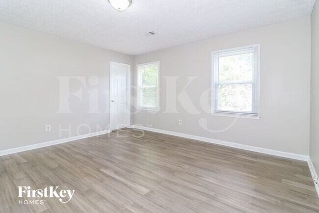 Building Photo - 278 Omega Dr