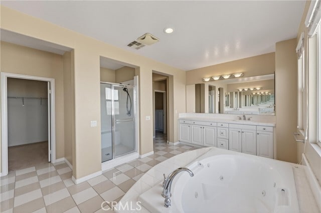 Building Photo - 16154 Skyridge Dr