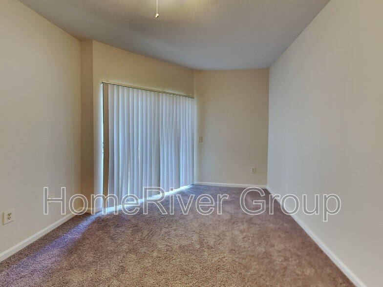 Building Photo - 9312 Crescent Loop Cir