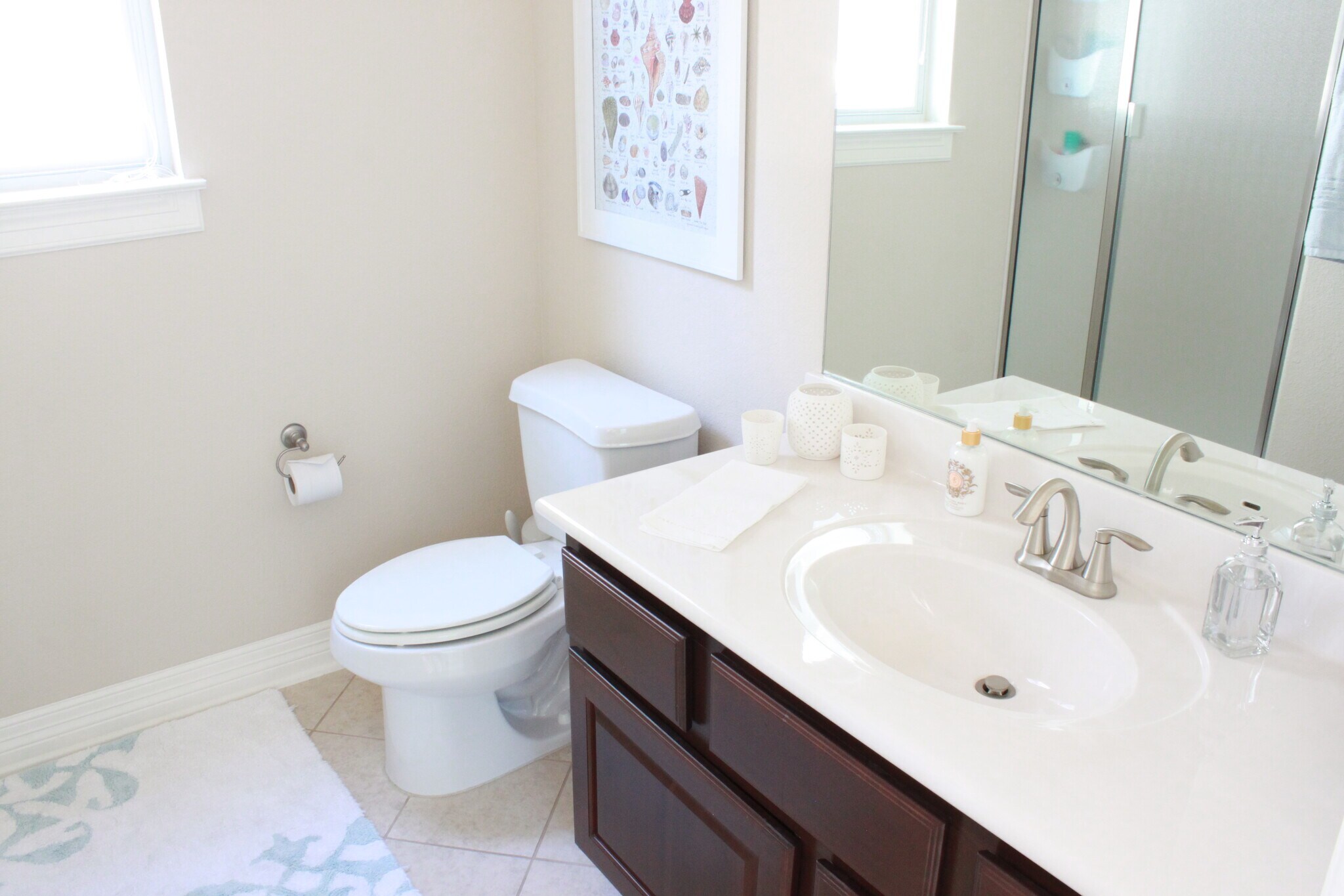Downstairs Front Bathroom - 4436 Camacho St.