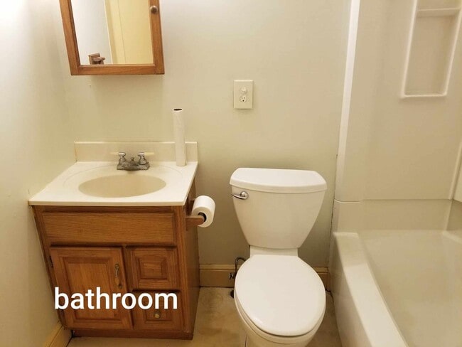 Building Photo - 539 Lord St