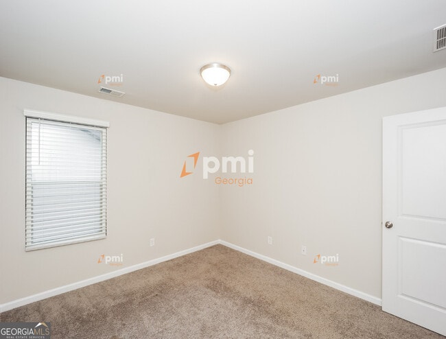 Building Photo - 3654 Madison St