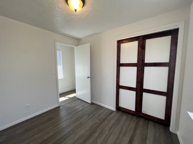 Building Photo - 2717 W Regan Ave