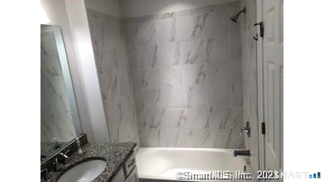 Building Photo - 407 Copper Square Dr