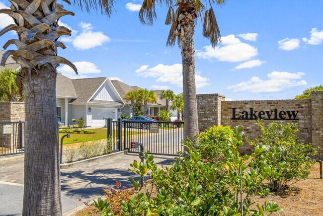 Building Photo - 147 Lk Pk Cv