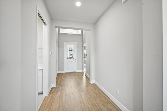 Building Photo - 13955 Spruce Pne Dr