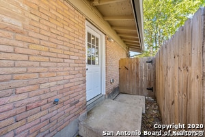 Building Photo - 308 E Cheryl Dr