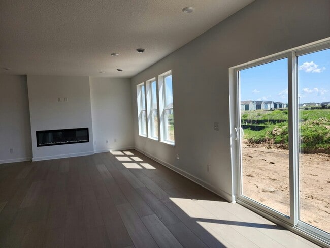 Building Photo - 18372 Glandon Pass