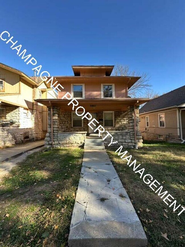 Primary Photo - Updated Single Family Home in KC