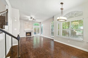 Building Photo - 9128 Cumberland Dr