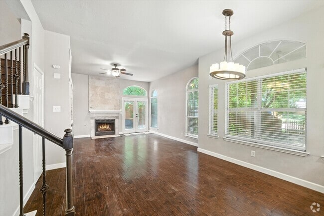 Building Photo - 9128 Cumberland Dr