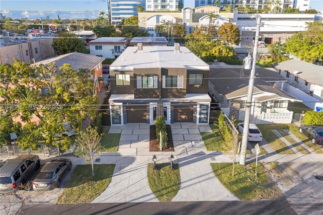 Building Photo - 3187 SW 23rd St