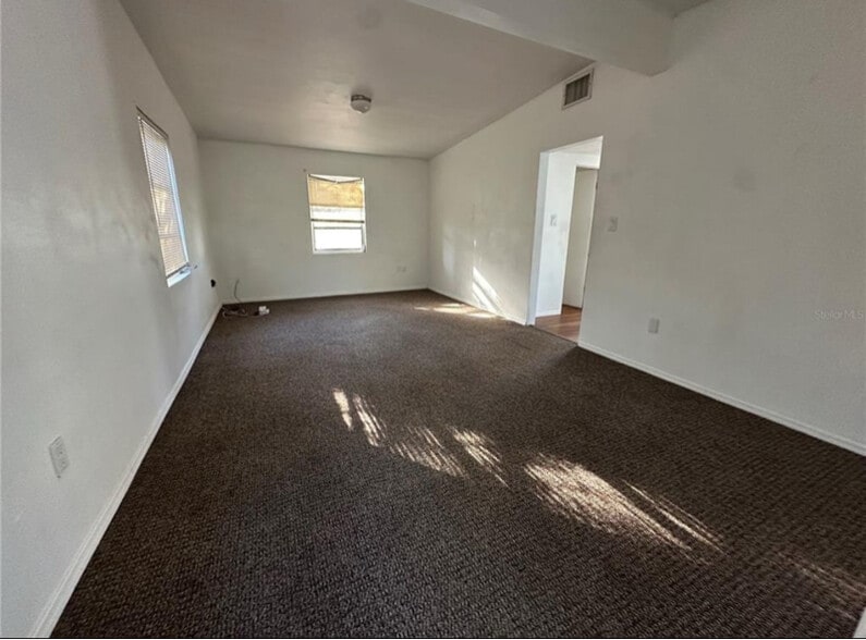 Building Photo - 704 38th St W