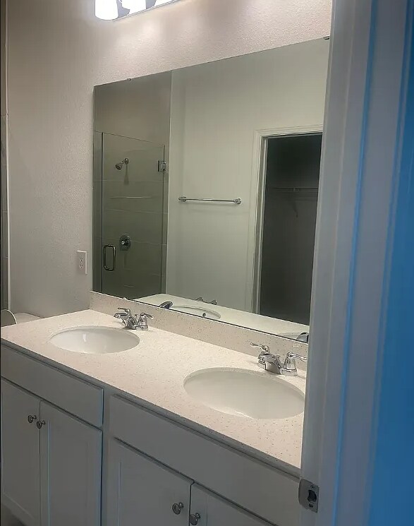 Building Photo - 563 Cherry Elm Dr