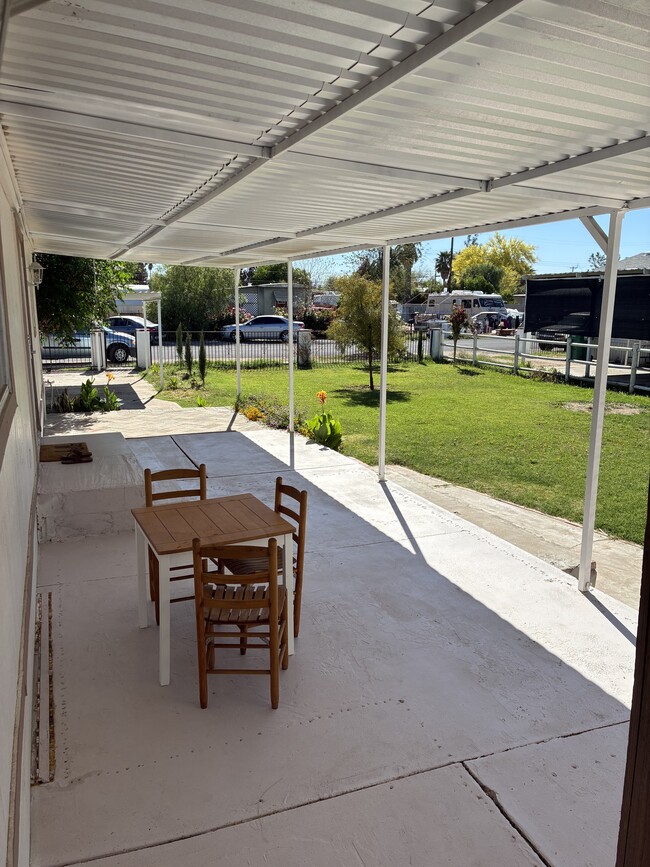 Building Photo - 4725 N Camino Feliz