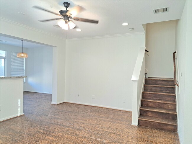 Building Photo - 13134 Stratford Skies Ln