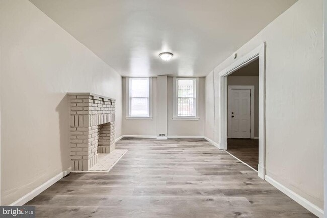 Building Photo - 118 N Hilton St