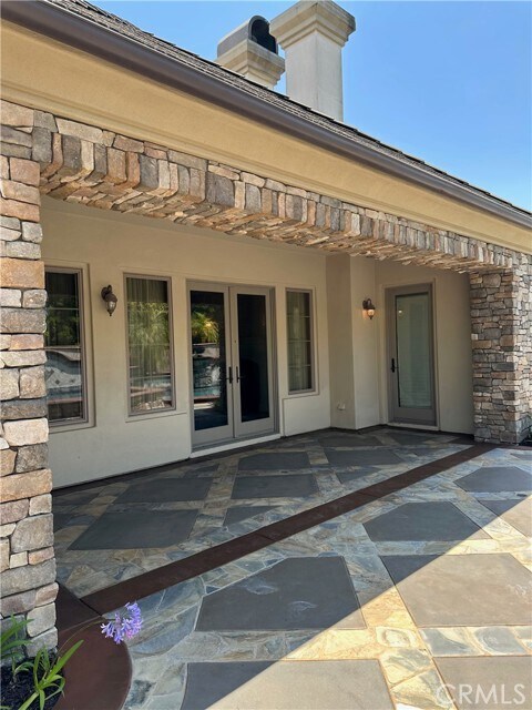 Building Photo - 25351 Mustang Dr