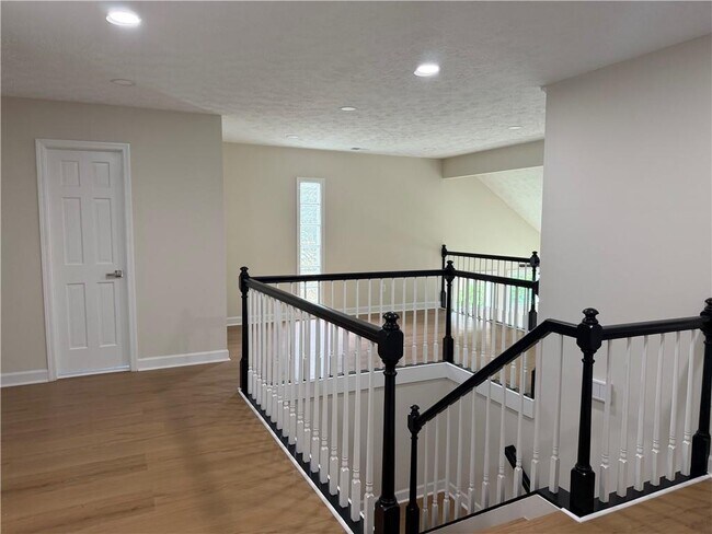 Building Photo - 2210 Concord Square Dr NE