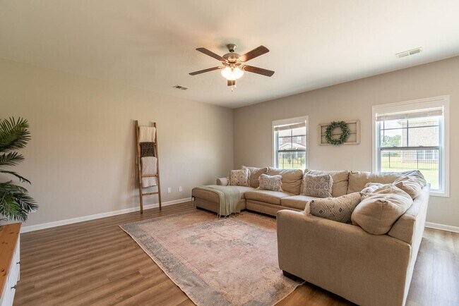 Building Photo - 510 Kittiwake Ln