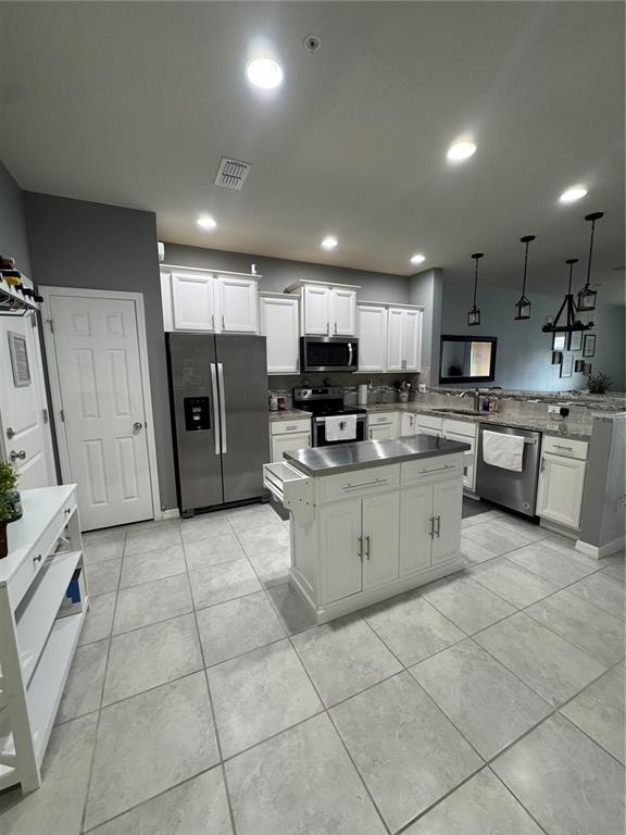 Building Photo - 1148 Pavia Dr