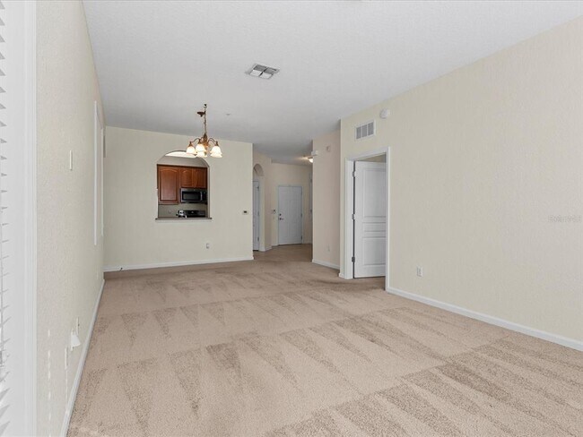 Building Photo - 8296 Portofino Dr