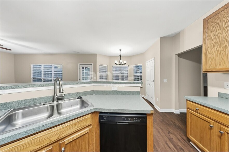 Building Photo - 202 Curico Ln