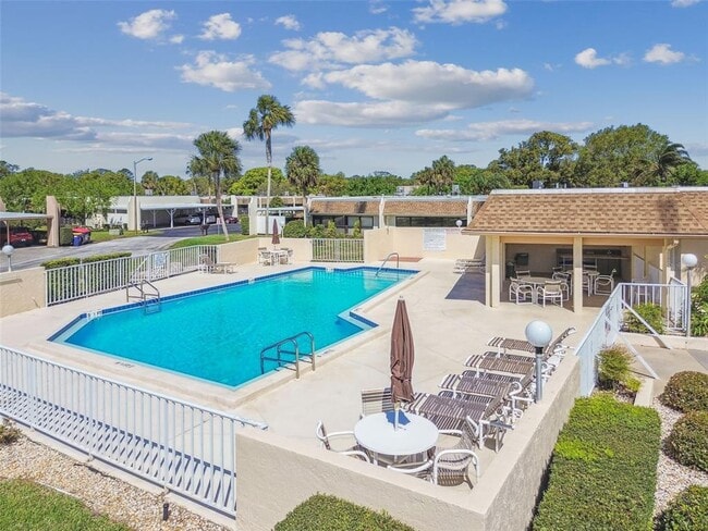 Building Photo - 8130 Braddock Cir
