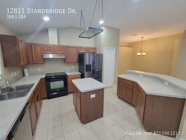 Building Photo - Beautifully Maintained Panther Trace Home