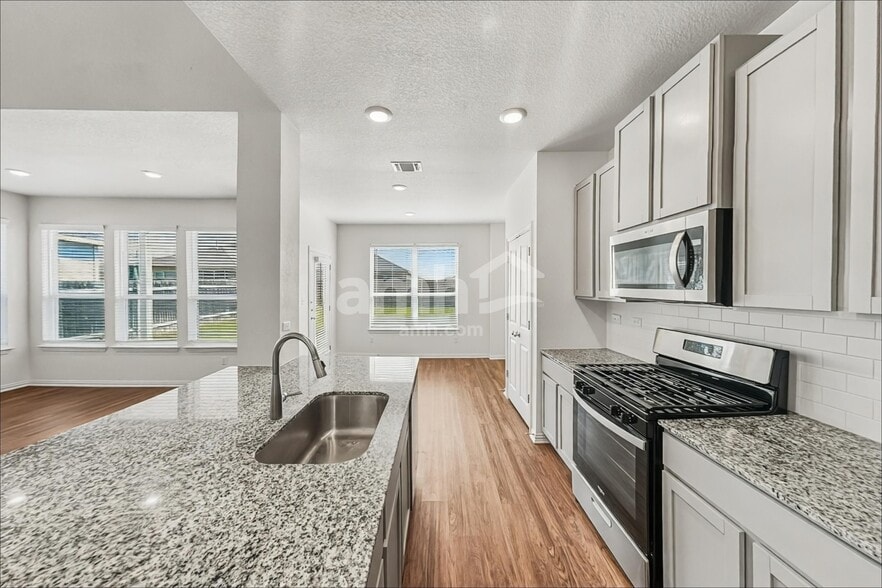 Building Photo - 384 Aspen Waters